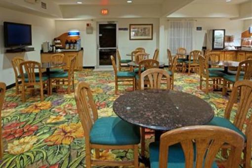 фото отеля Holiday Inn Express Hotel & Suites Columbus (Texas)