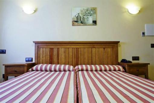 фото отеля Hotel Medina de Toledo