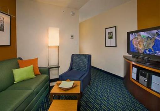фото отеля Fairfield Inn & Suites by Marriott - Louisville East