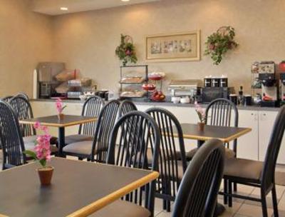 фото отеля Red Roof Inn St. Louis Westport