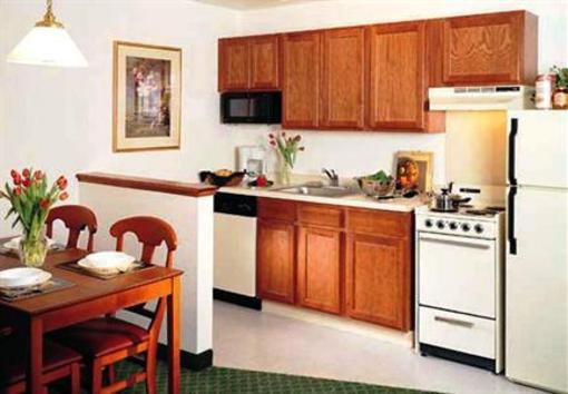 фото отеля TownePlace Suites Detroit Dearborn