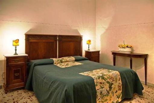 фото отеля Bed & Breakfast Villa Fiorita Siena