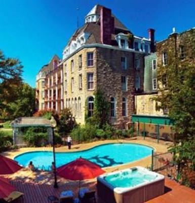 фото отеля 1886 Crescent Hotel & Spa