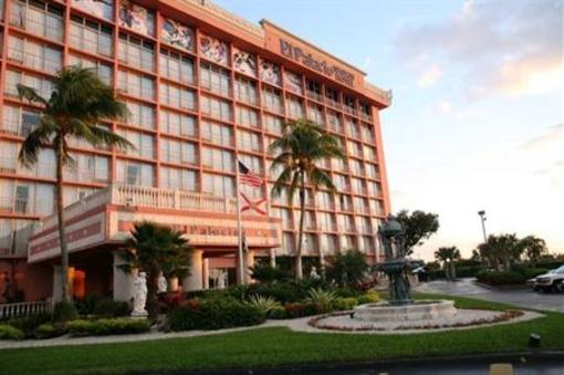 фото отеля El Palacio Sports Hotel & Conference Center