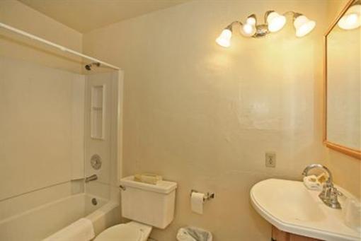 фото отеля Beach Haven Inn