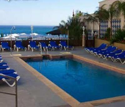 фото отеля Toboso Apartments Nerja