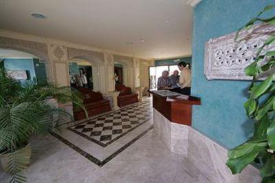 фото отеля Toboso Apartments Nerja