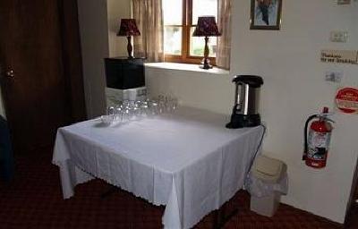 фото отеля Campbelltown Colonial Motor Inn