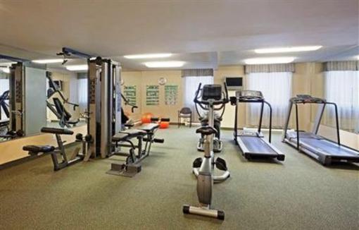 фото отеля Candlewood Suites Montreal Centre-Ville