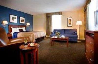 фото отеля Candlewood Suites Montreal Centre-Ville