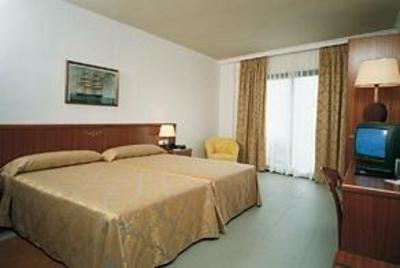 фото отеля Hotel Vila Del Mar Lloret de Mar