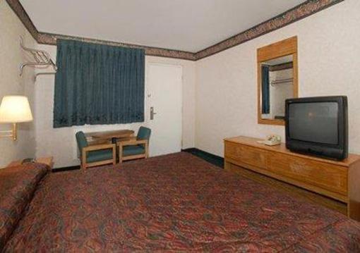 фото отеля Econo Lodge Findlay