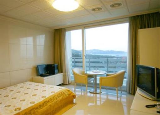 фото отеля Donghae Medical Spa Convention Hotel
