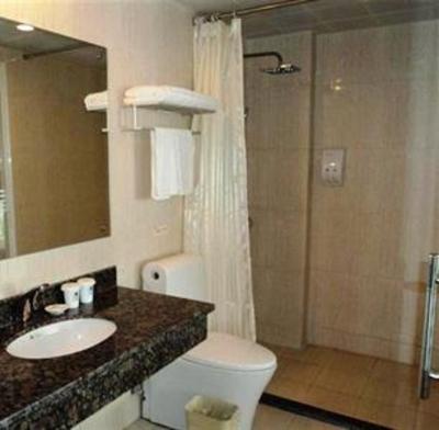 фото отеля Green Tree Inn Jiangdu Longcheng Road Express