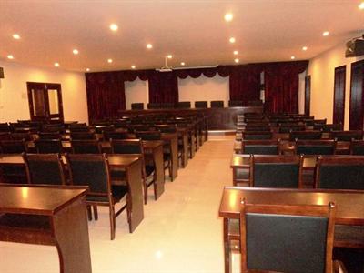 фото отеля Green Tree Inn Jiangdu Longcheng Road Express