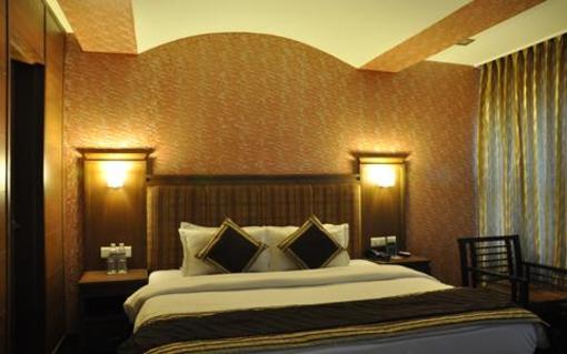 фото отеля Hotel Golden Manor