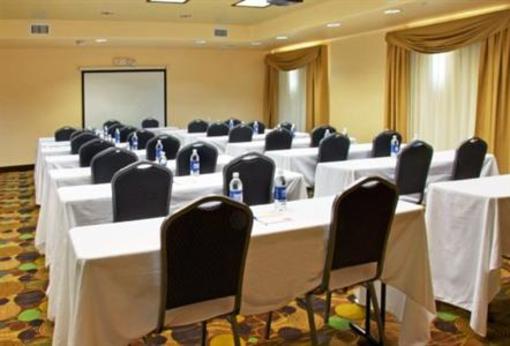 фото отеля Holiday Inn Express Hotel & Suites Sealy