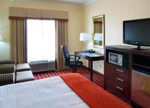 фото отеля Holiday Inn Express Hotel & Suites Sealy