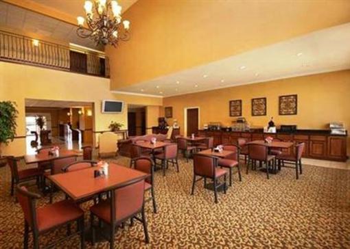 фото отеля Comfort Suites Aggieland