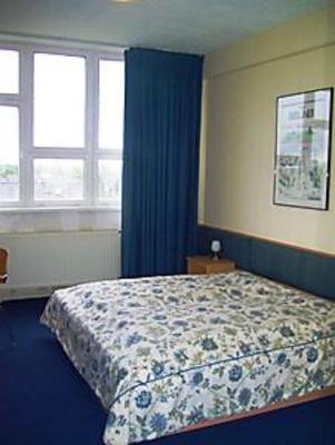 фото отеля Hotel Haus Am Niederfeld Berlin