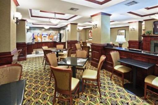 фото отеля Holiday Inn Express Hotel & Suites McAlester