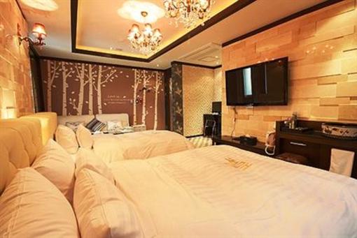 фото отеля The Holic Hotel