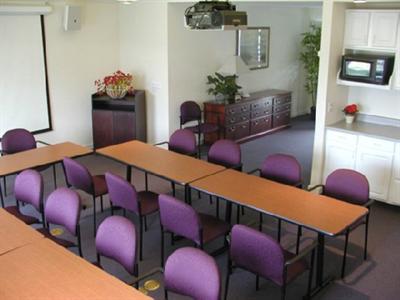 фото отеля Coral Reef Inn & Suites