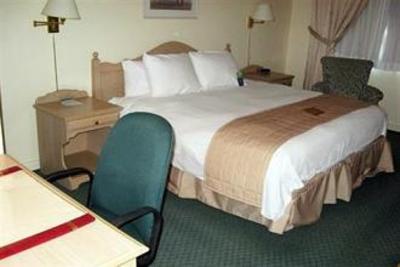 фото отеля Lakeview Inn & Suites Fredericton