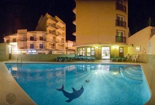 фото отеля Hostal Adelino Ibiza