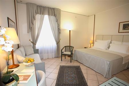 фото отеля Albergo Domus Mariae