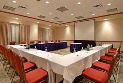 фото отеля Hilton Garden Inn Detroit Southfield
