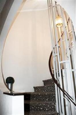 фото отеля Le Lion d'Or Hotel Bernay