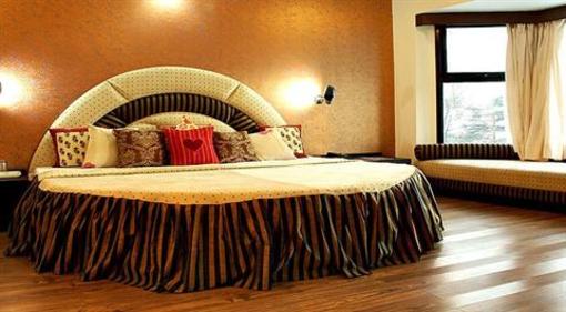 фото отеля Hotel Drive Inn Dhanaulti