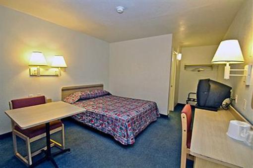 фото отеля Motel 6 West Tulsa