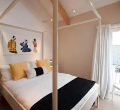 фото отеля Executive Beach Apartments
