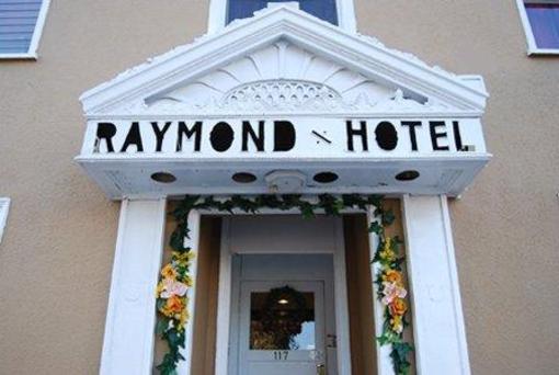 фото отеля The Raymond Hotel