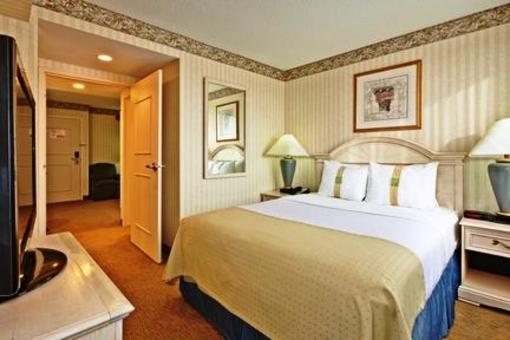 фото отеля Holiday Inn Toronto Mississauga