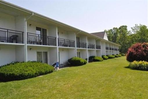 фото отеля Classic Inn & Suites West Boylston