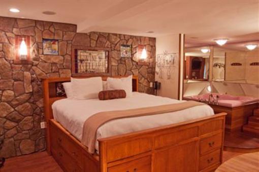 фото отеля Adventure Suites