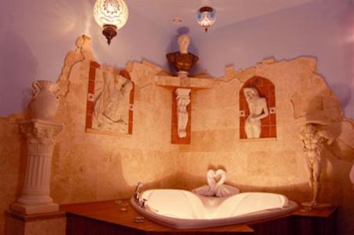 фото отеля Adventure Suites