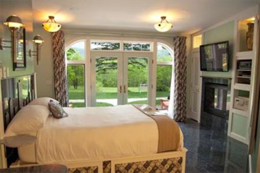 фото отеля Adventure Suites