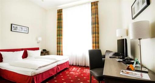 фото отеля Parkhotel Helmstedt