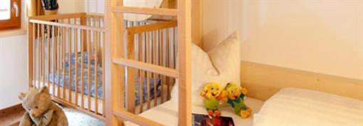 фото отеля Kinderhotel Laderhof