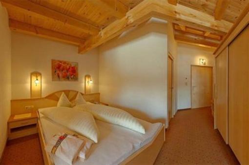 фото отеля Kinderhotel Laderhof