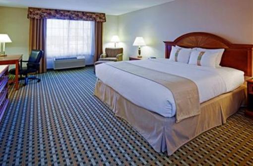 фото отеля Holiday Inn Milwaukee Airport