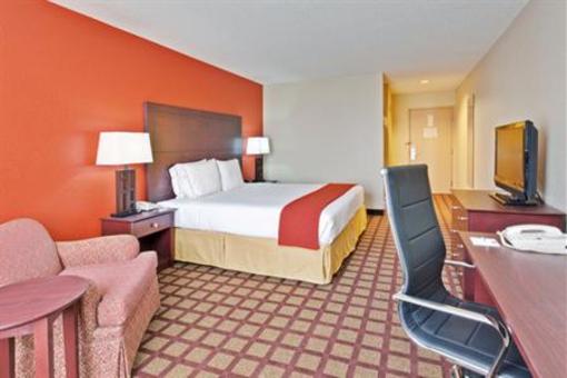 фото отеля Holiday Inn Express Hotel & Suites Algonquin