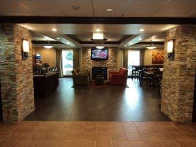 фото отеля Holiday Inn Express Hotel & Suites Algonquin
