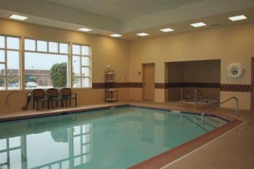 фото отеля Holiday Inn Express Hotel & Suites Algonquin