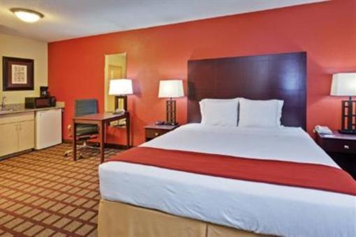 фото отеля Holiday Inn Express Hotel & Suites Algonquin