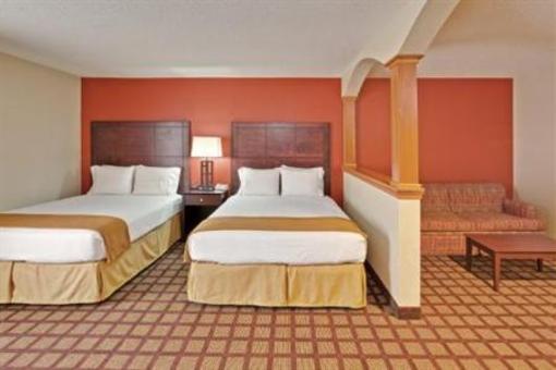 фото отеля Holiday Inn Express Hotel & Suites Algonquin